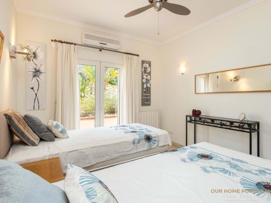 2 bedroom Apartment in Estômbar E Parchal, Algarve, Portugal – OHP 001-505