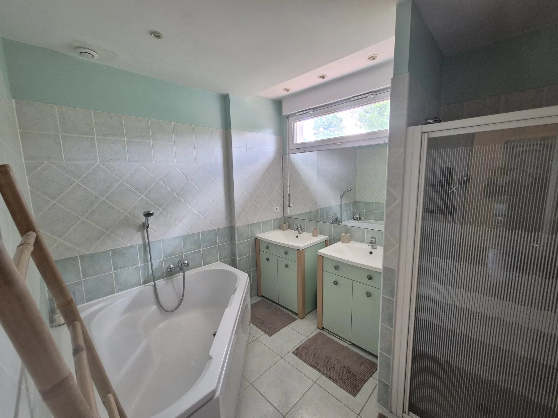 Lovely contemporary house with pool near Cahors, Midi-Pyrénées – France – BVI81274