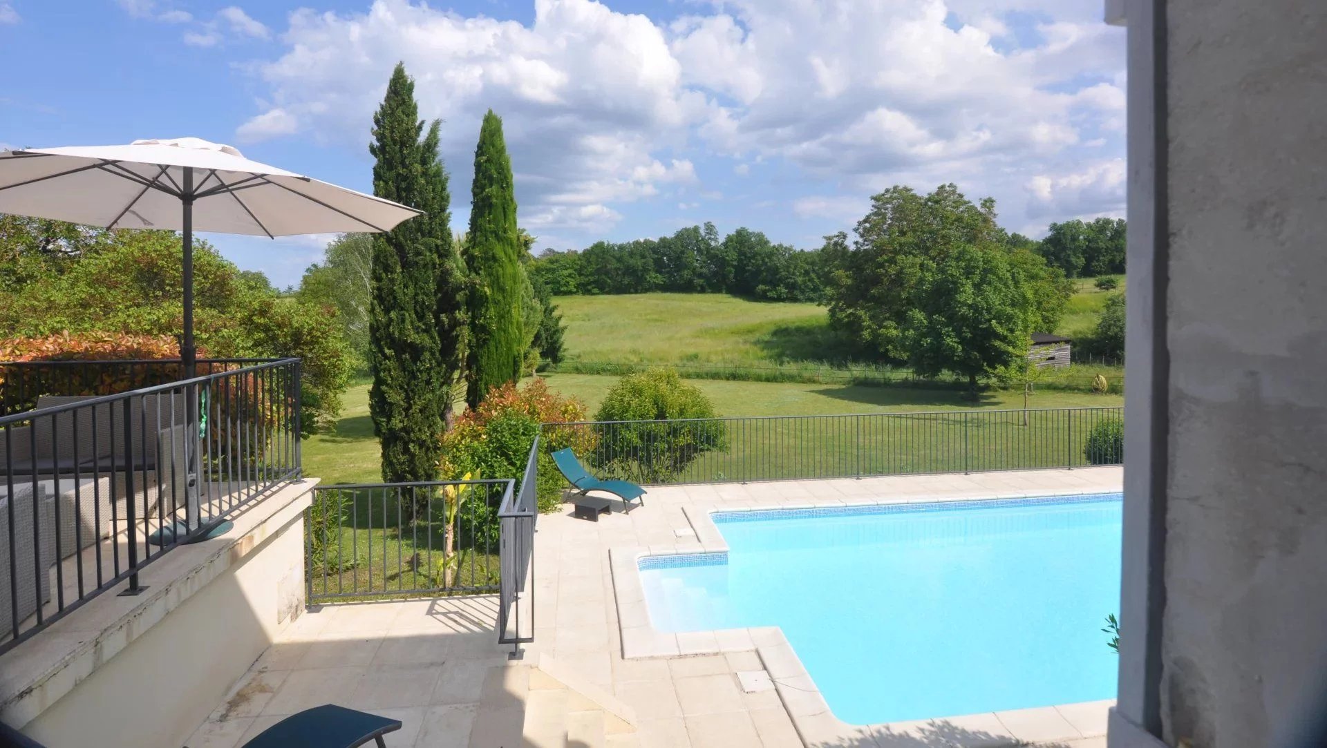 190 m² stone property on 3.6 ha for horse lovers, Poitou-Charentes – France – BVI81076