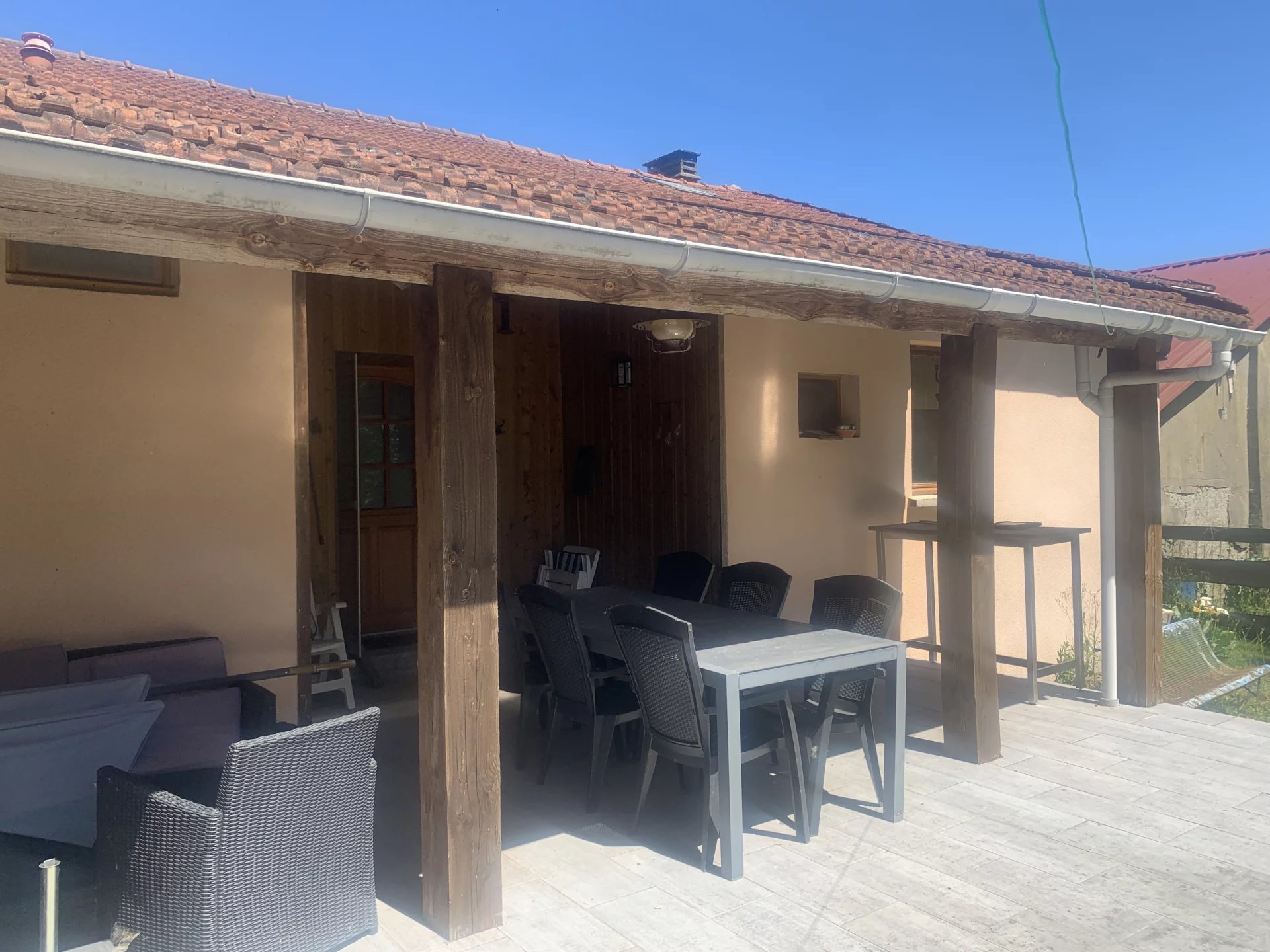 Beautifully Renovated Property with Bar/Restaurant Space and Separate Guest annexe, Aquitaine – France – BVI81024