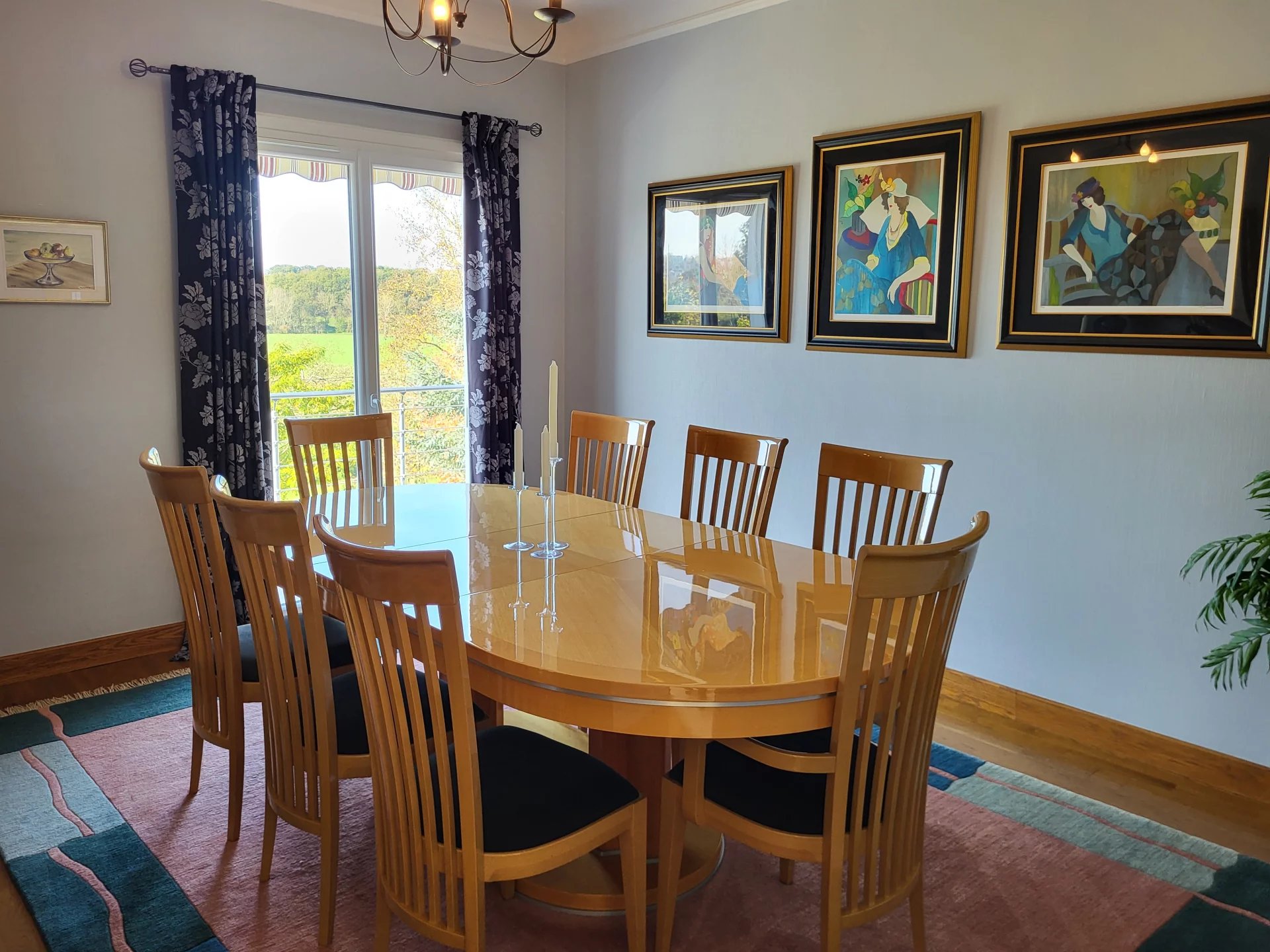 Four bedroom luxury property with large garden and pool, walking distance to town, Poitou-Charentes – France – BVI76809