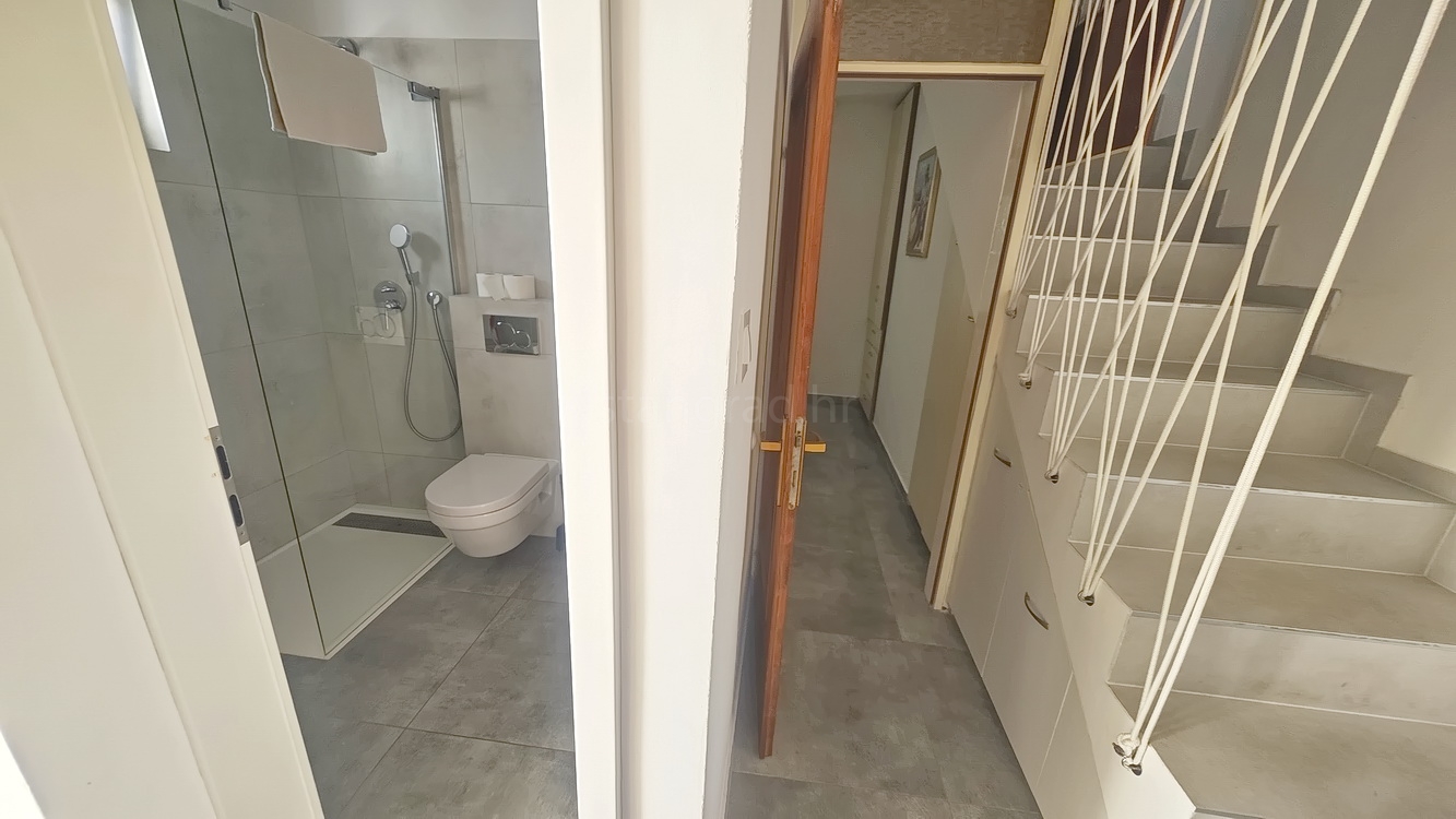 4 bedroom villa in Krk, Croatia – 103393