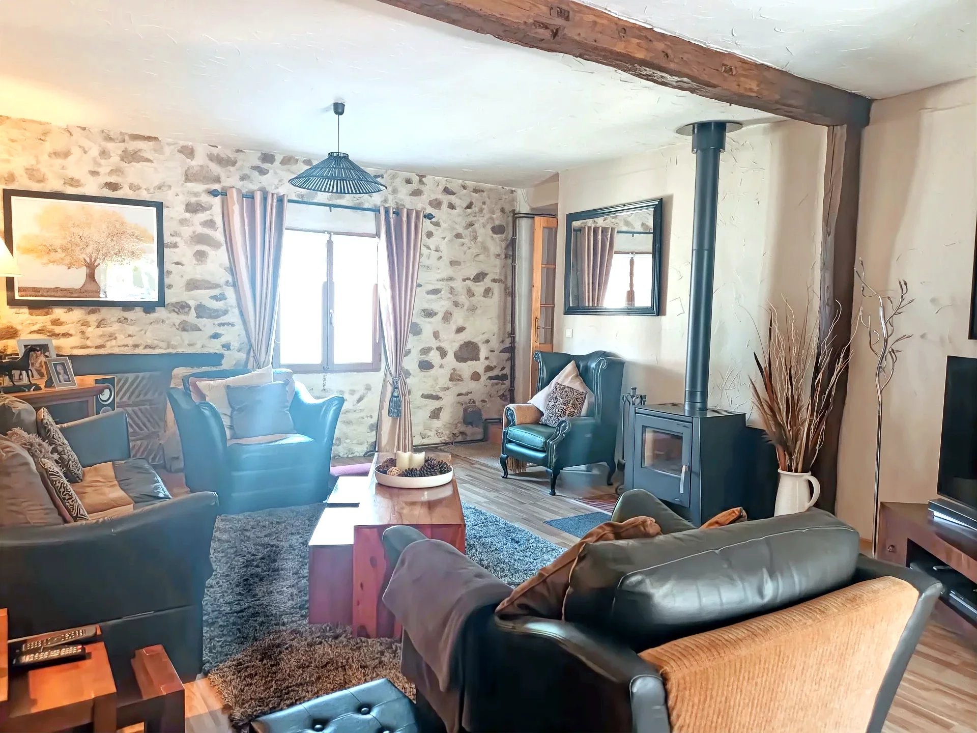 Turn-Key Tranquility with Stunning Countryside Views, Poitou-Charentes – France – BVI80957