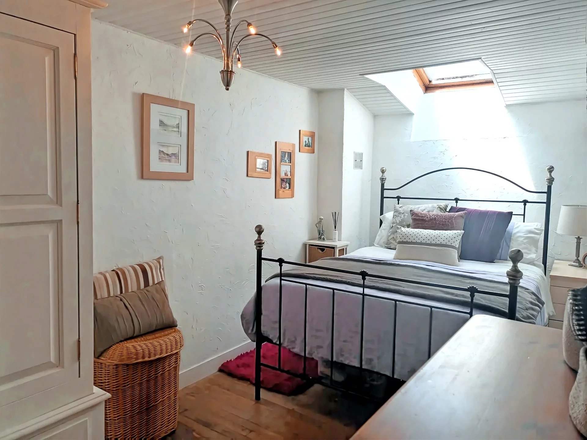 Turn-Key Tranquility with Stunning Countryside Views, Poitou-Charentes – France – BVI80957