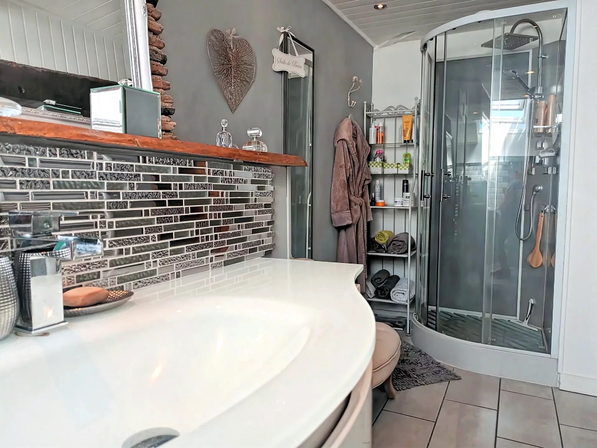 Turn-Key Tranquility with Stunning Countryside Views, Poitou-Charentes – France – BVI80957