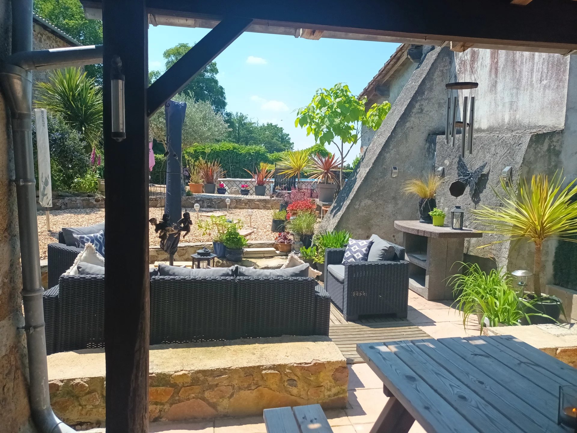 Turn-Key Tranquility with Stunning Countryside Views, Poitou-Charentes – France – BVI80957
