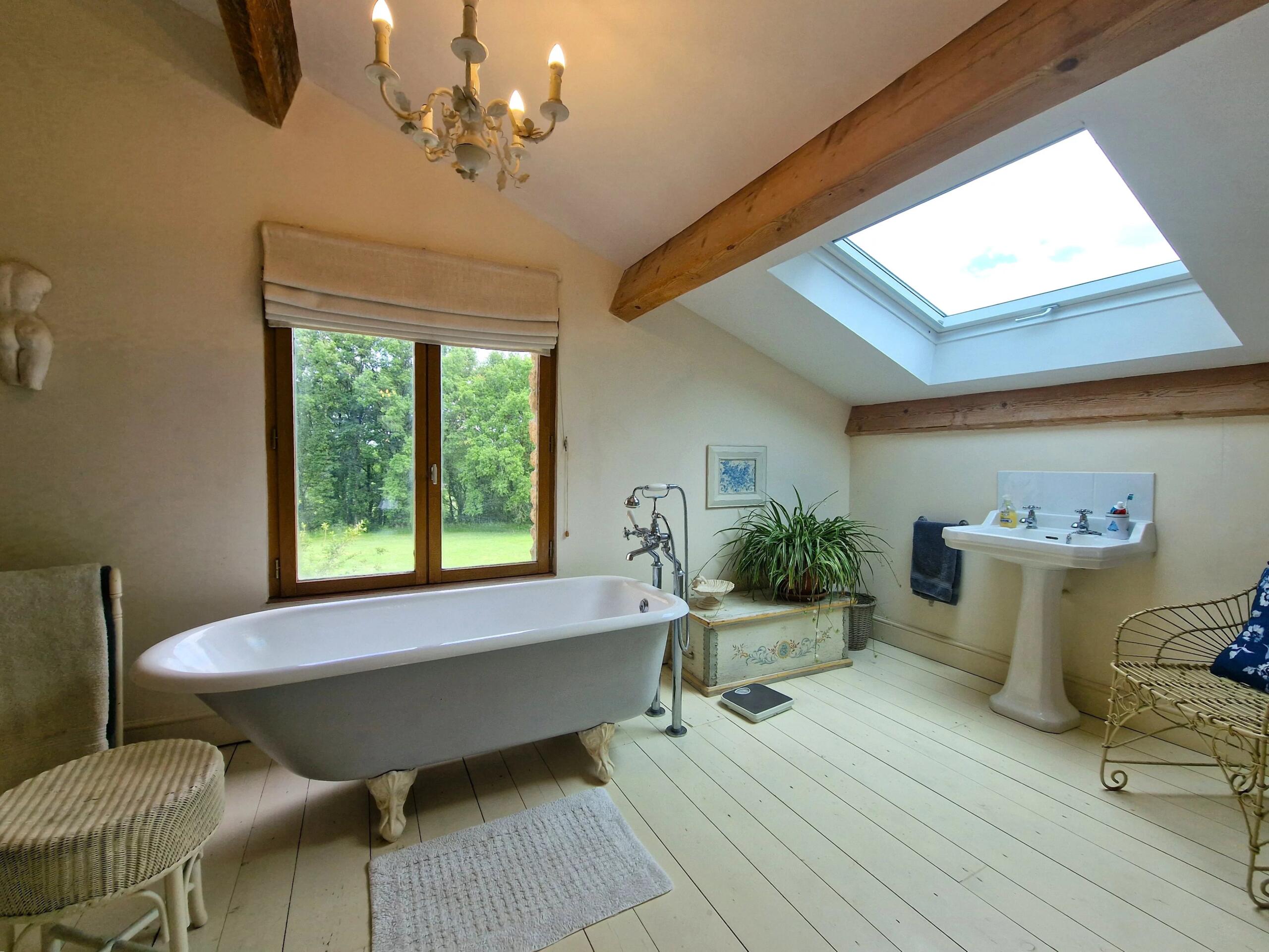 Charming country character property with spectacular views, Aquitaine – France – BVI80911