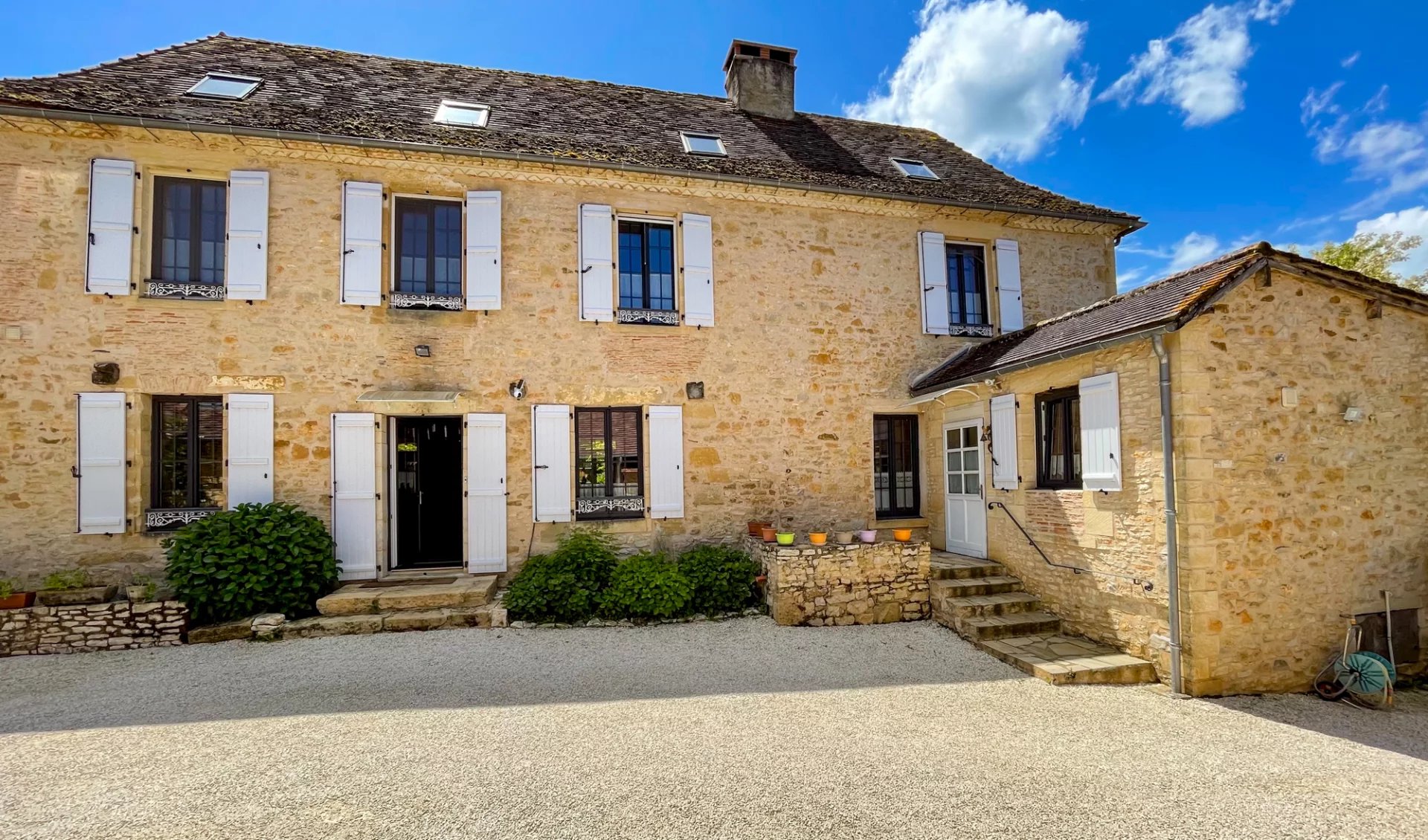 Elegant 7 bedroom country house with swimming pool, Aquitaine – France – BVI80648