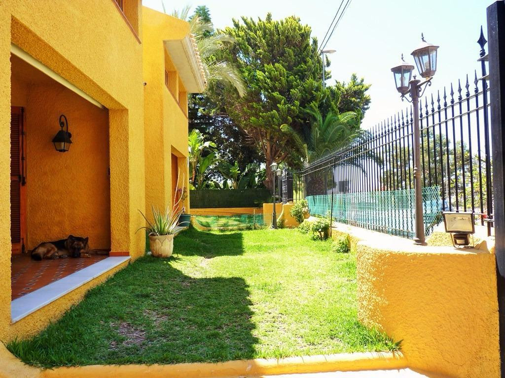 4 bedroom Chalet in Roquetas De Mar, Almeria, Spain – 428-04548P