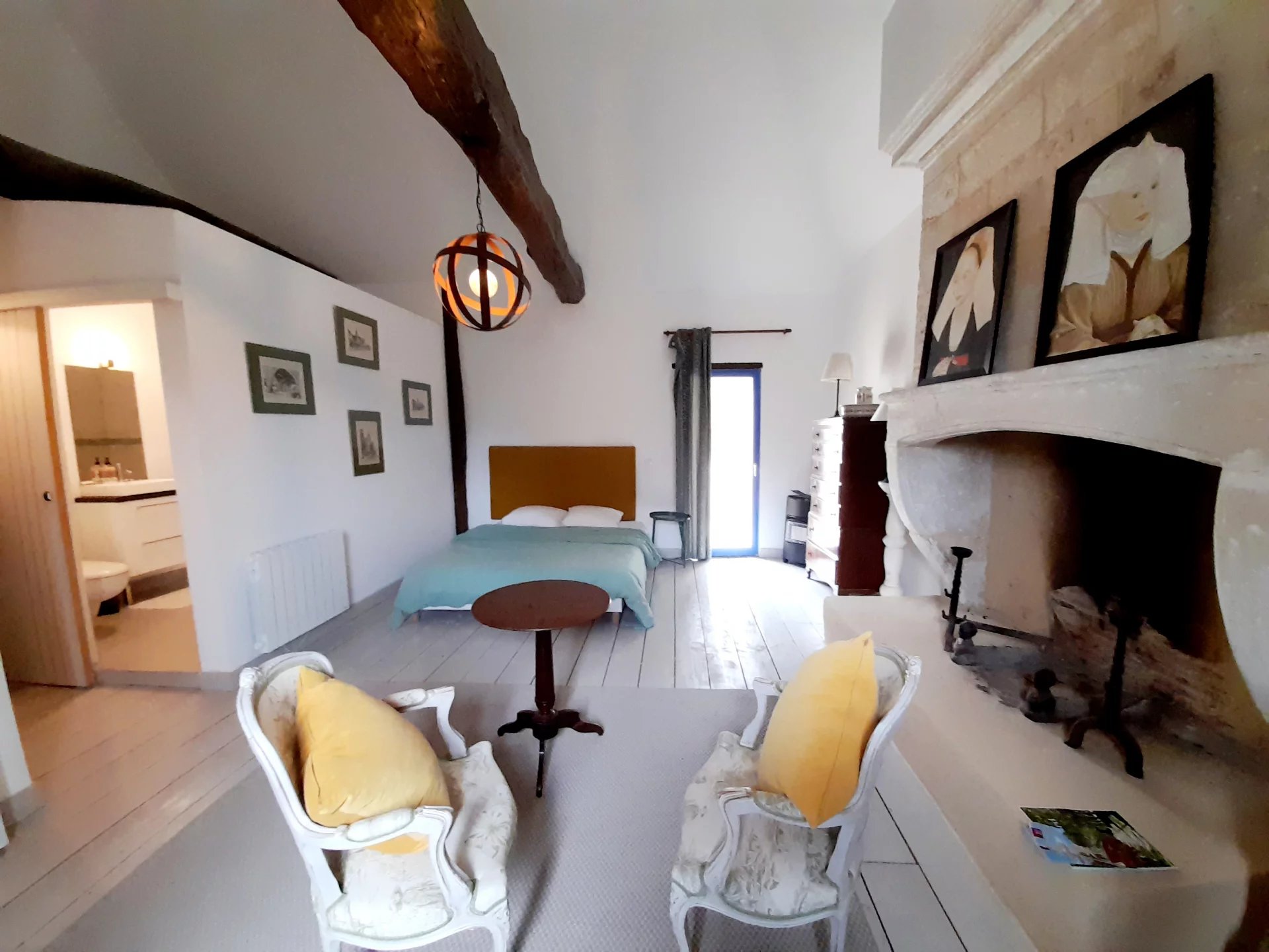 Renovated stone farmhouse ensemble in peaceful location, Aquitaine – France – BVI80283