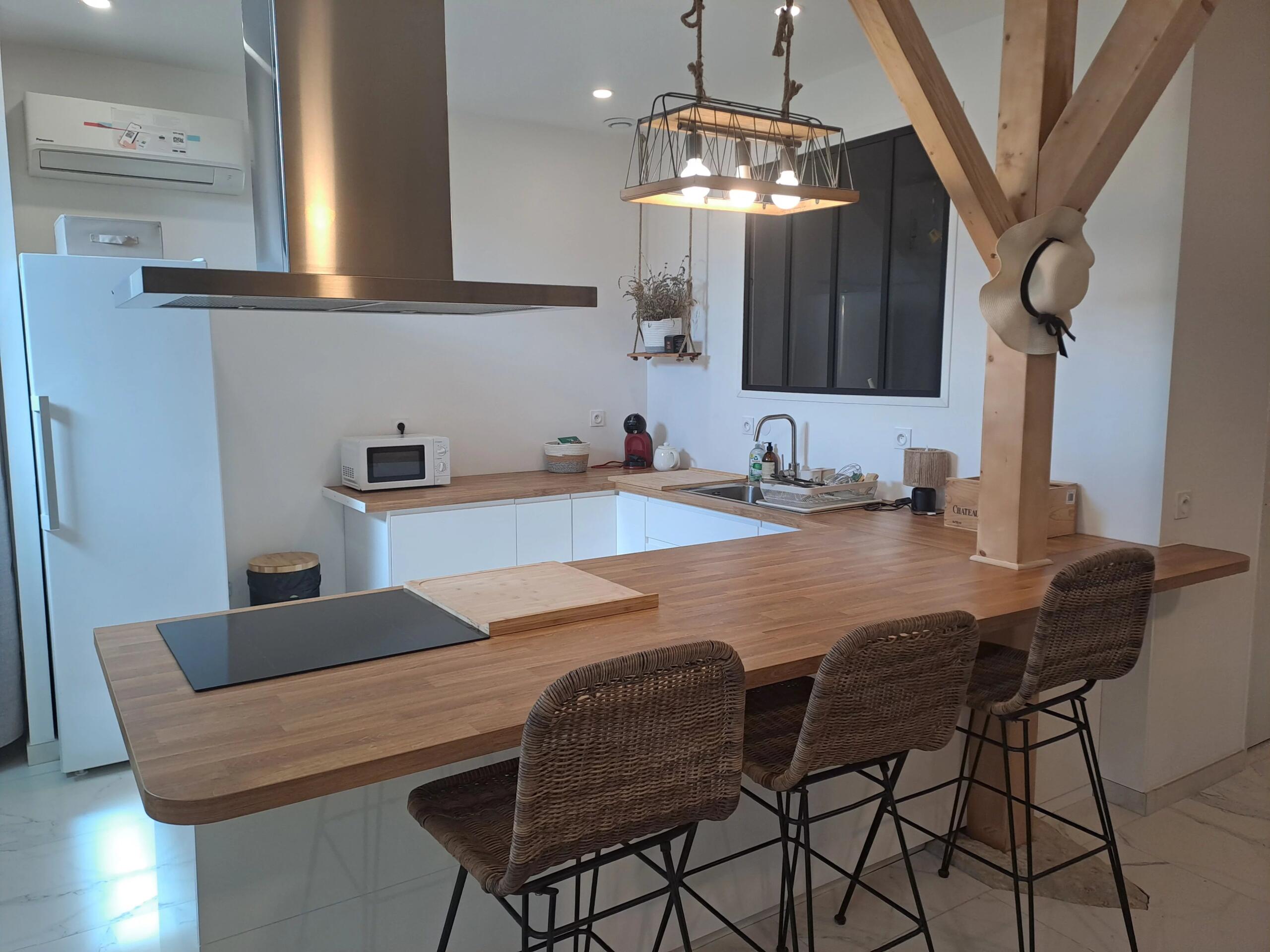 Family home – Village centre with amenities, Aquitaine – France – BVI80587