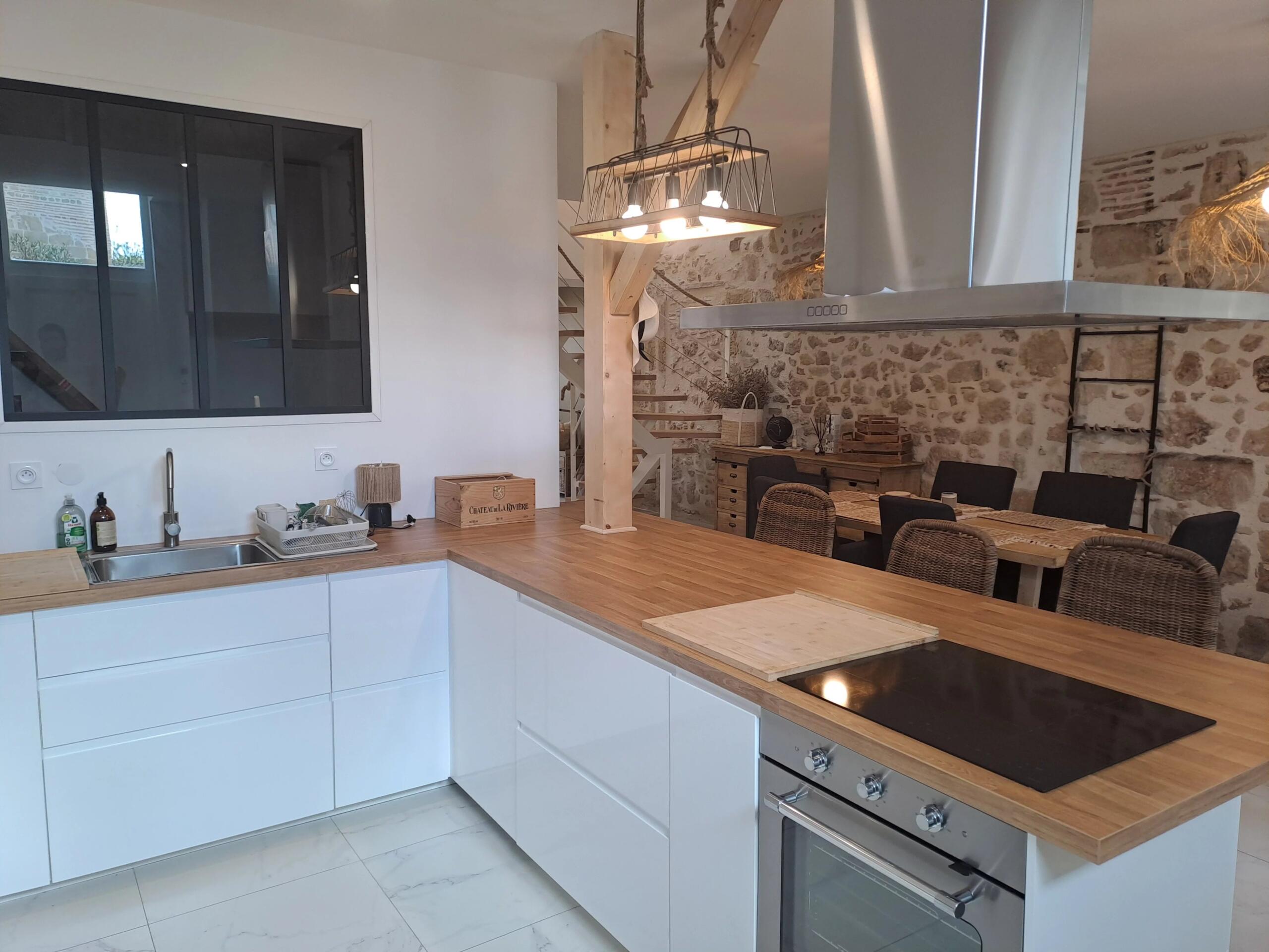 Family home – Village centre with amenities, Aquitaine – France – BVI80587