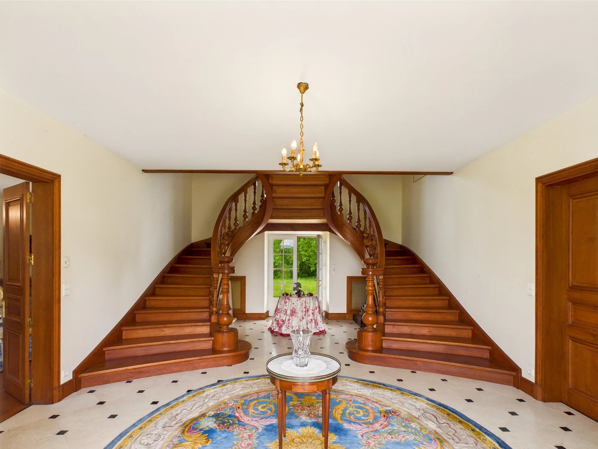 Elegant Late-20th Century Château with Guest House and over 27 hectares of Land, Aquitaine – France – BVI78784