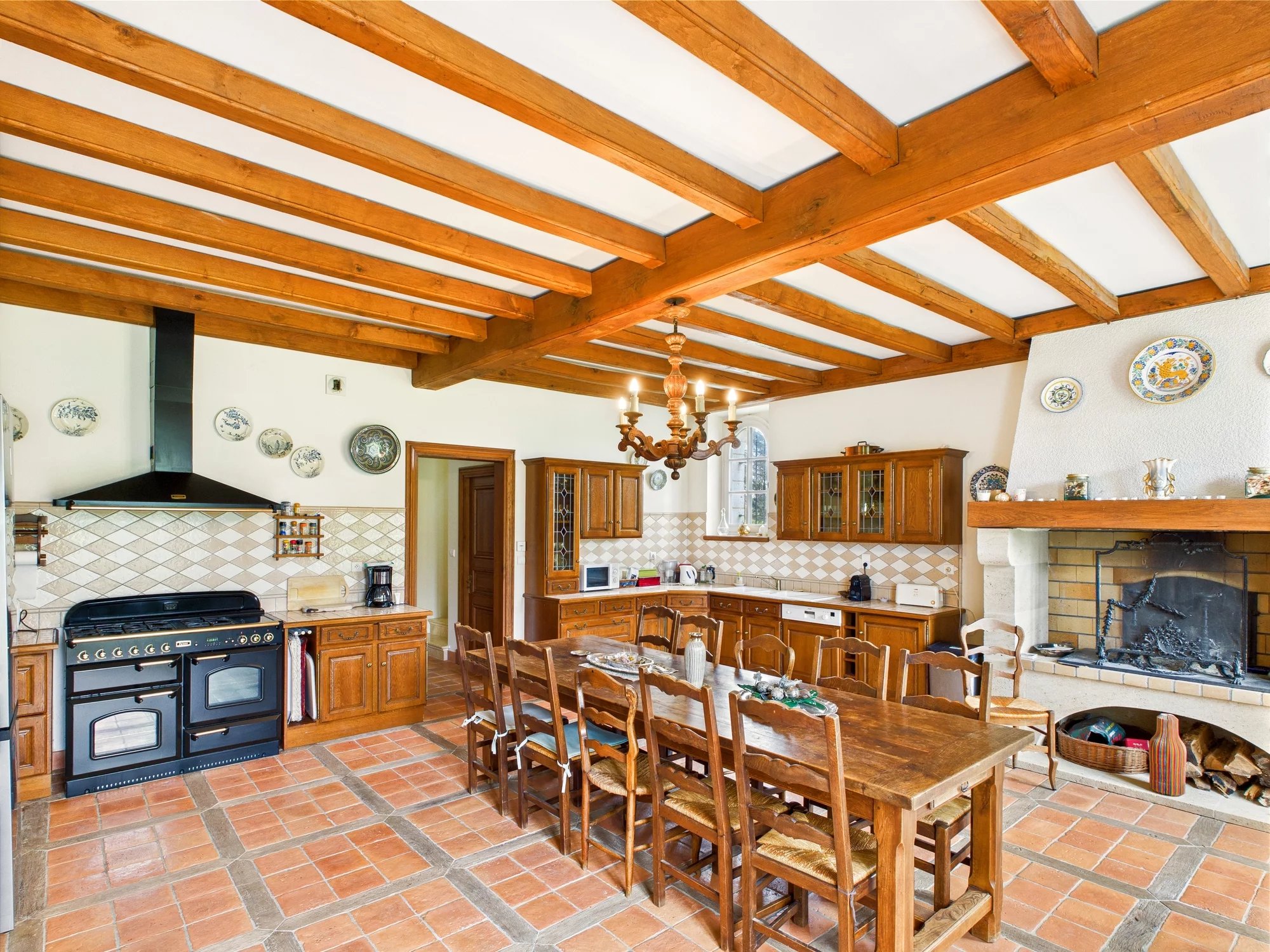 Elegant Late-20th Century Château with Guest House and over 27 hectares of Land, Aquitaine – France – BVI78784