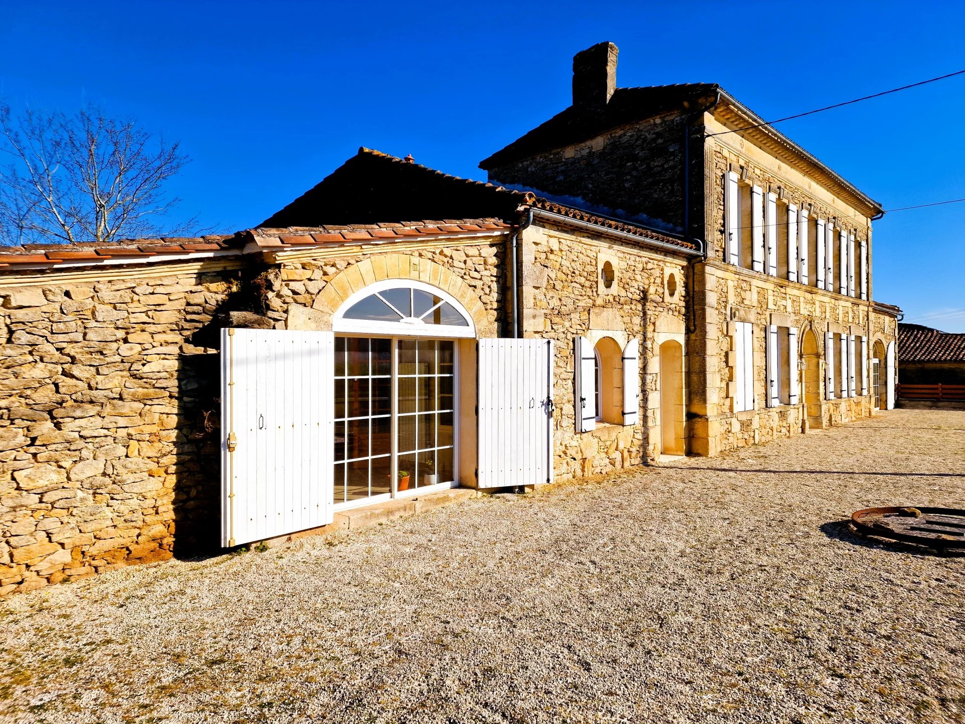 Country Manor House 1 hour from Bordeaux, Aquitaine – France – BVI79588
