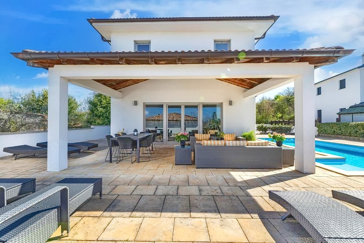 3 bedroom villa in Malinska-Dubašnica, Croatia – 103403