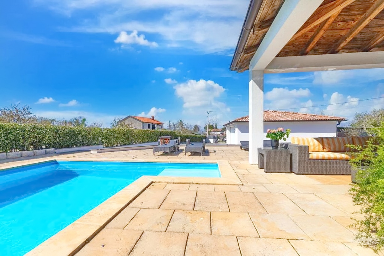 3 bedroom villa in Malinska-Dubašnica, Croatia – 103403