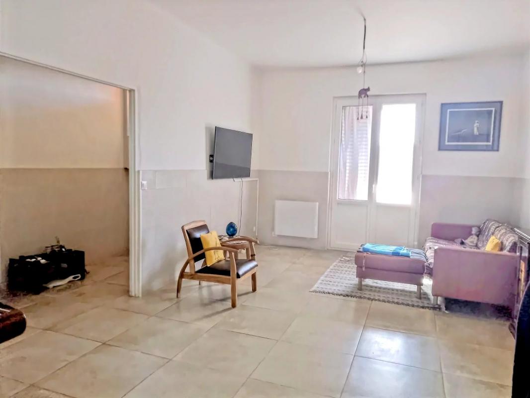 2 bedroom villa in Six-fours-les-plages, Var, France – 12030365320