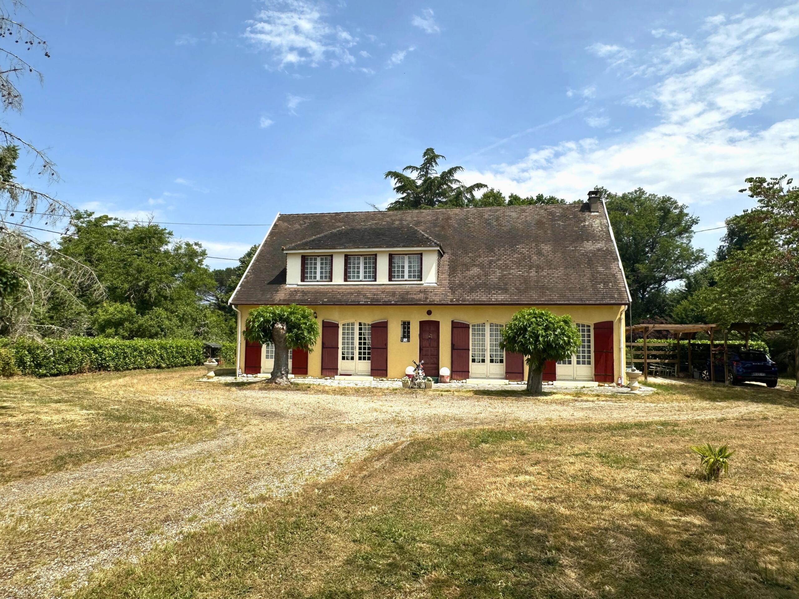 Charming 6-Bedroom Property with Park, Pool and River Access, Aquitaine – France – BVI78975
