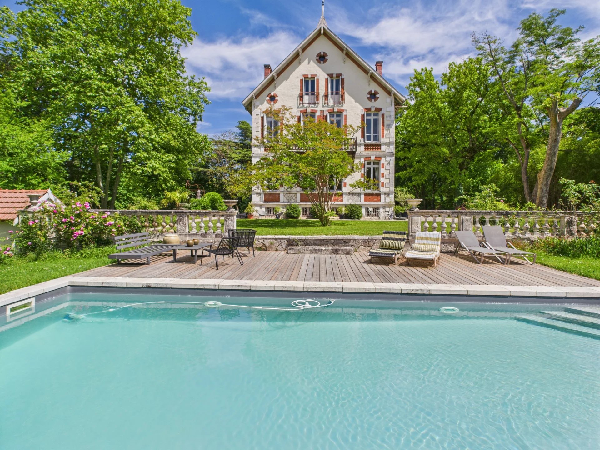 Elegant Period property from 1882 with swimming pool and equestrian facilities., Aquitaine – France – BVI79241