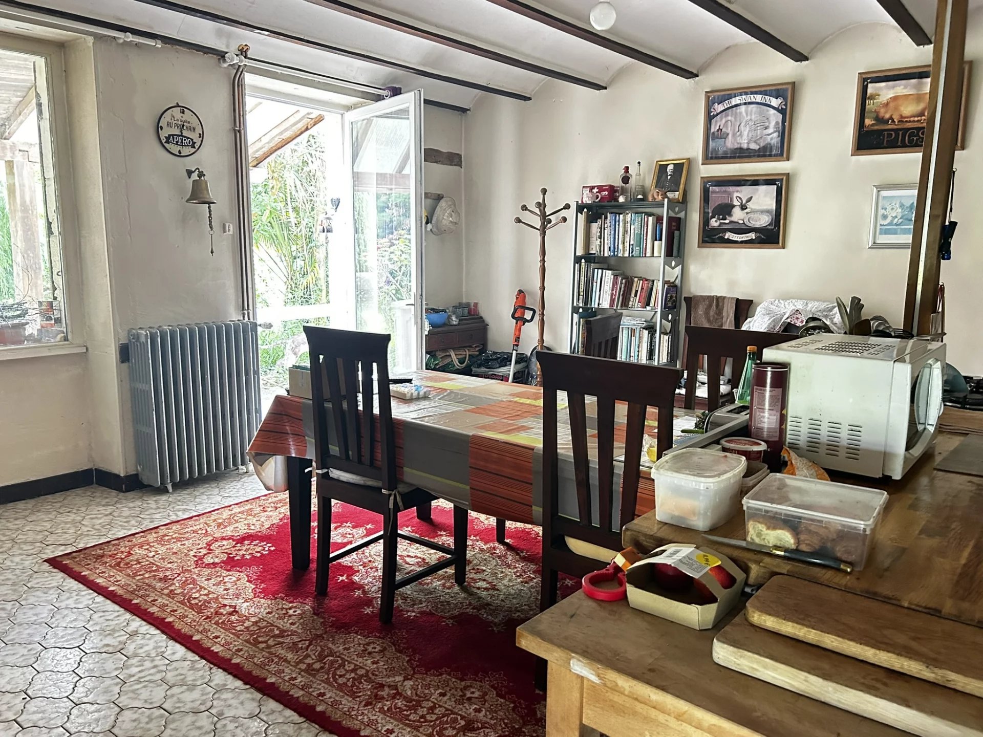 Deceptively Spacious Hamlet House with Apartment, Poitou-Charentes – France – BVI81272