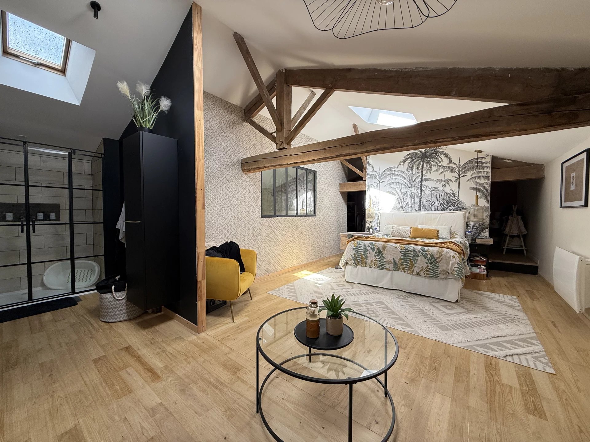 Charming Renovated 3 bedroom Stone Property Between Sauzé-Vaussais and Chef-Boutonne, Poitou-Charentes – France – BVI81326