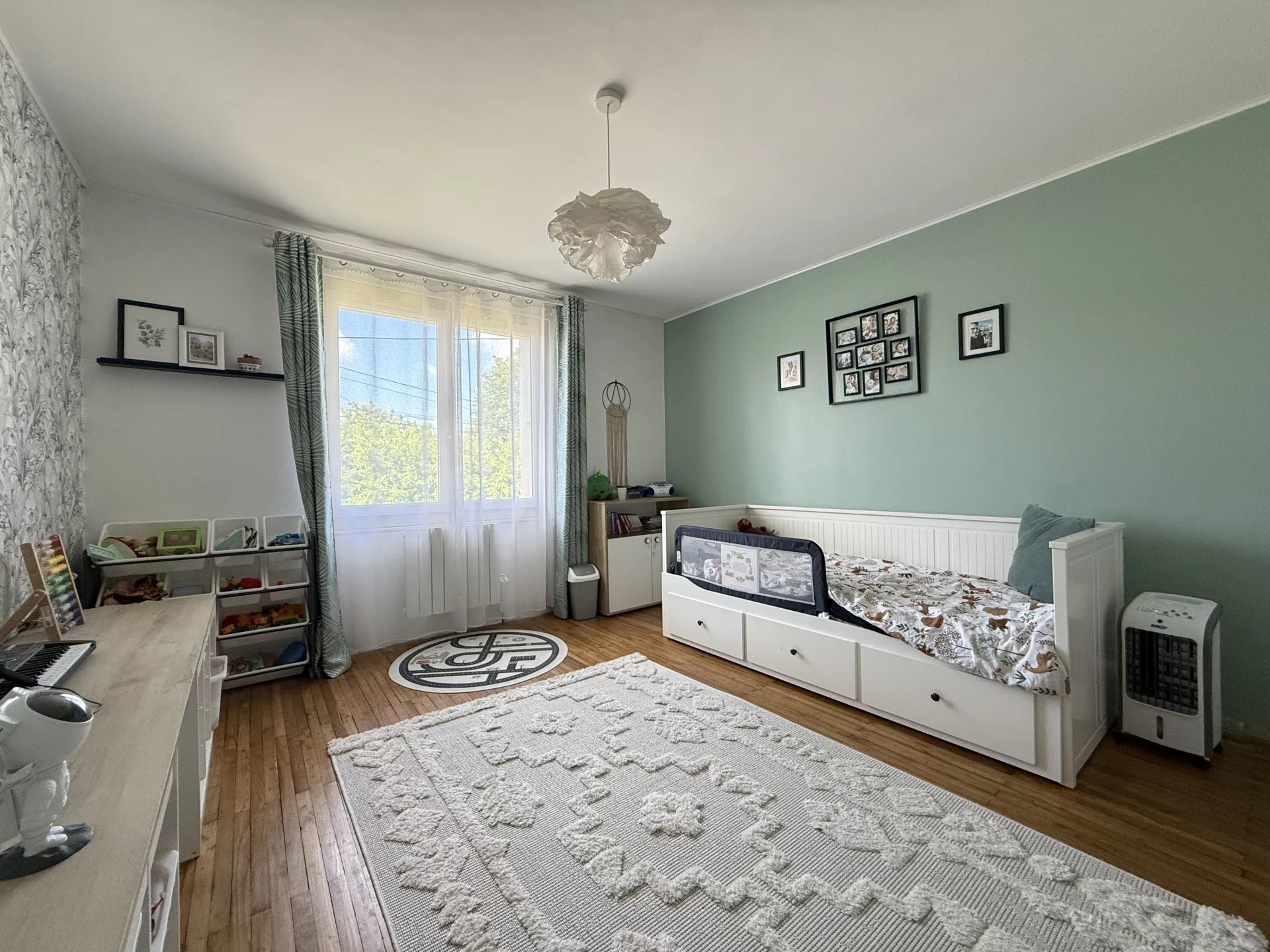 Charming Renovated 3 bedroom Stone Property Between Sauzé-Vaussais and Chef-Boutonne, Poitou-Charentes – France – BVI81326