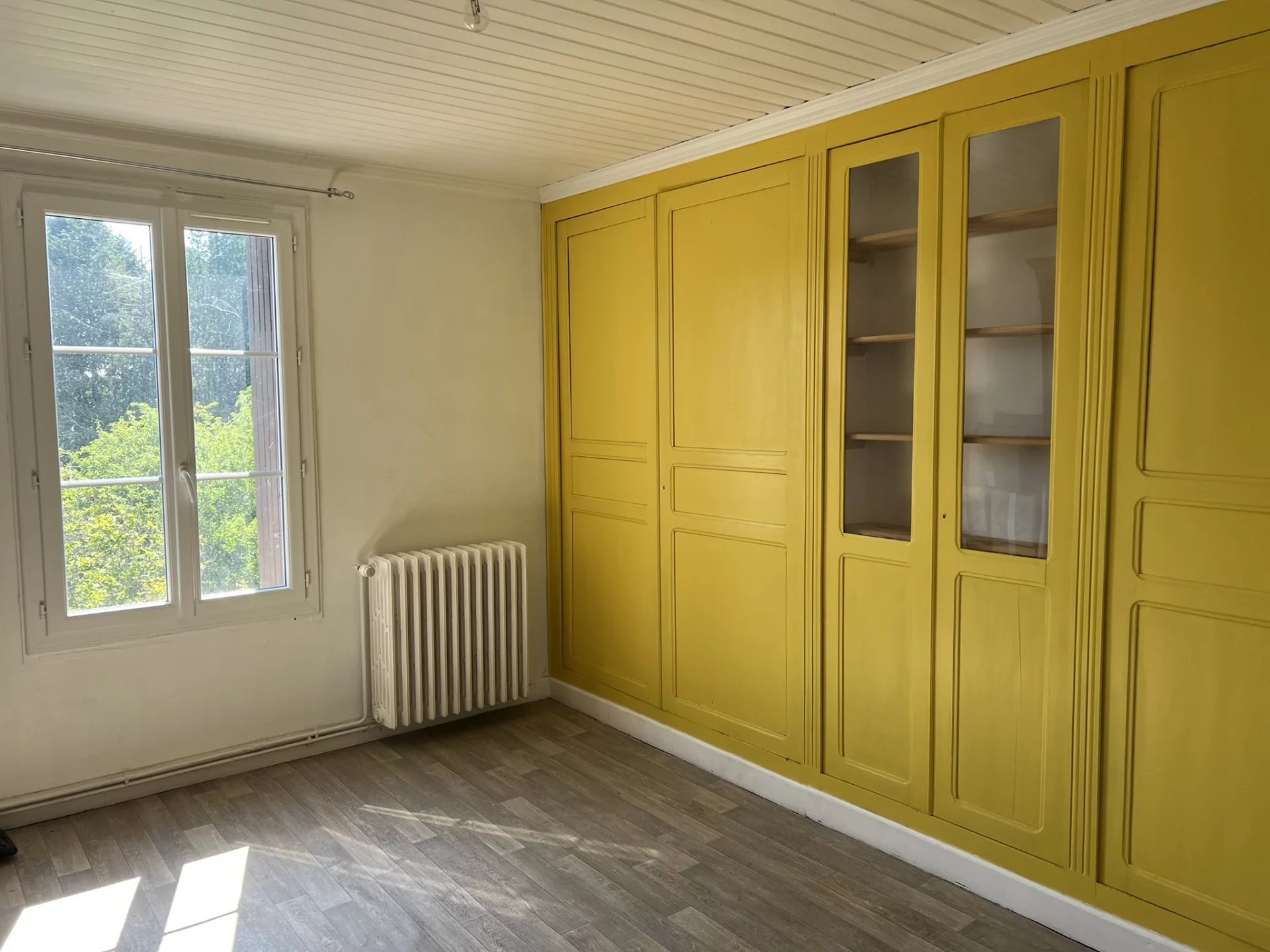 At the heart of a village, a commercial opportunity, Aquitaine – France – BVI80934