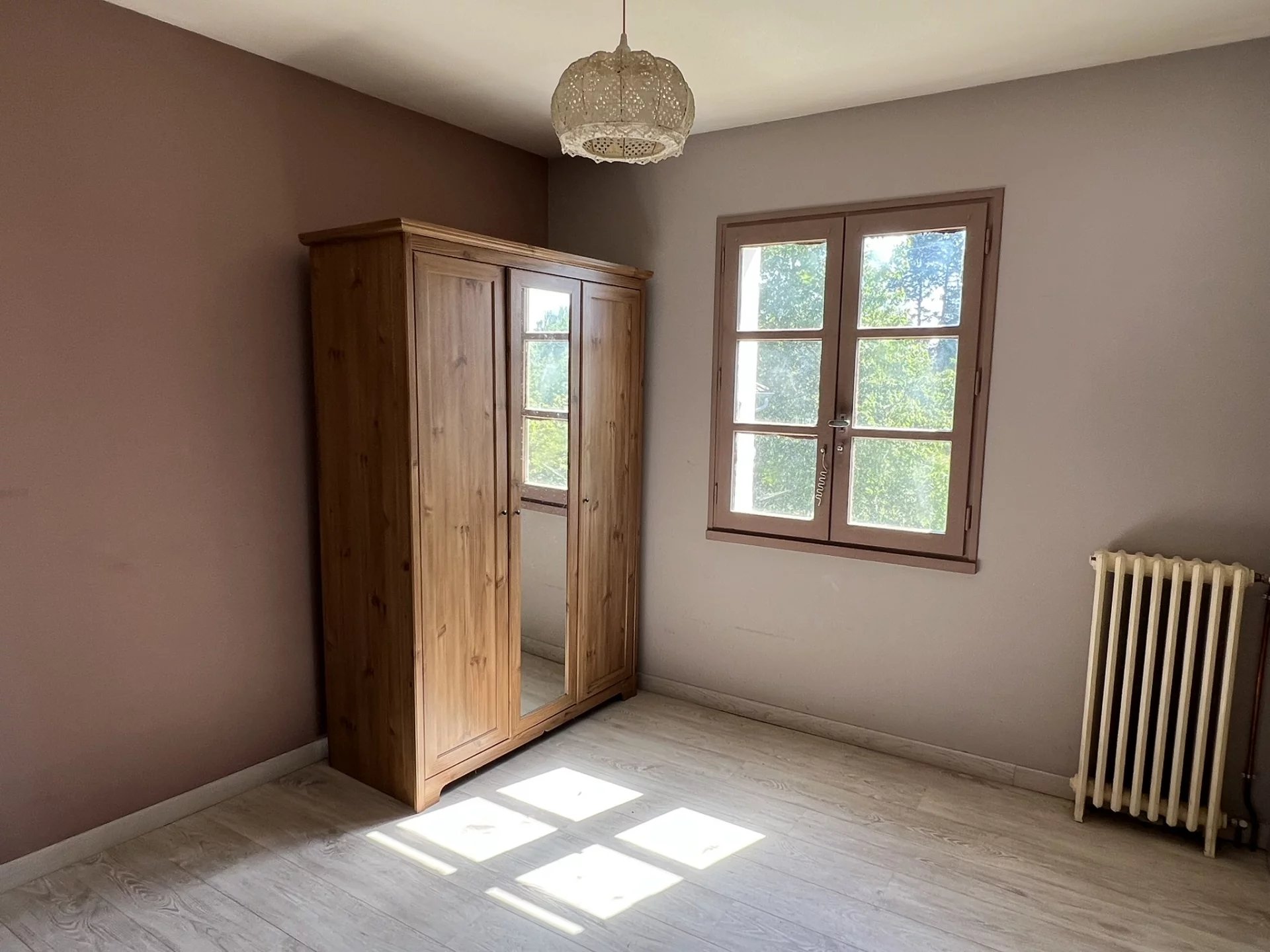 At the heart of a village, a commercial opportunity, Aquitaine – France – BVI80934