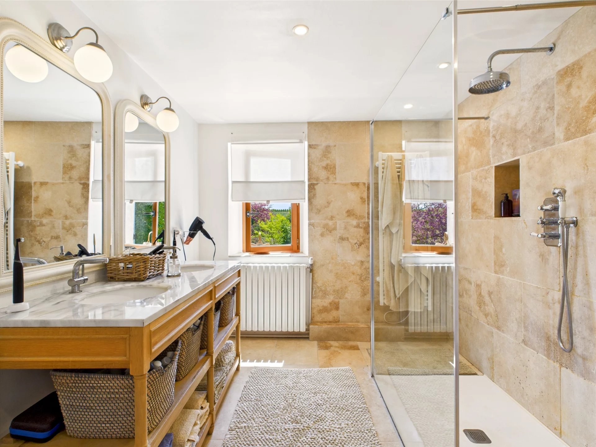 Fabulous Farmhouse with 2 two gites each with its own pool, Aquitaine – France – BVI80649