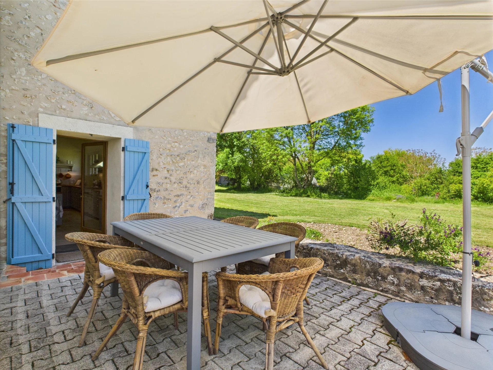Fabulous Farmhouse with 2 two gites each with its own pool, Aquitaine – France – BVI80649