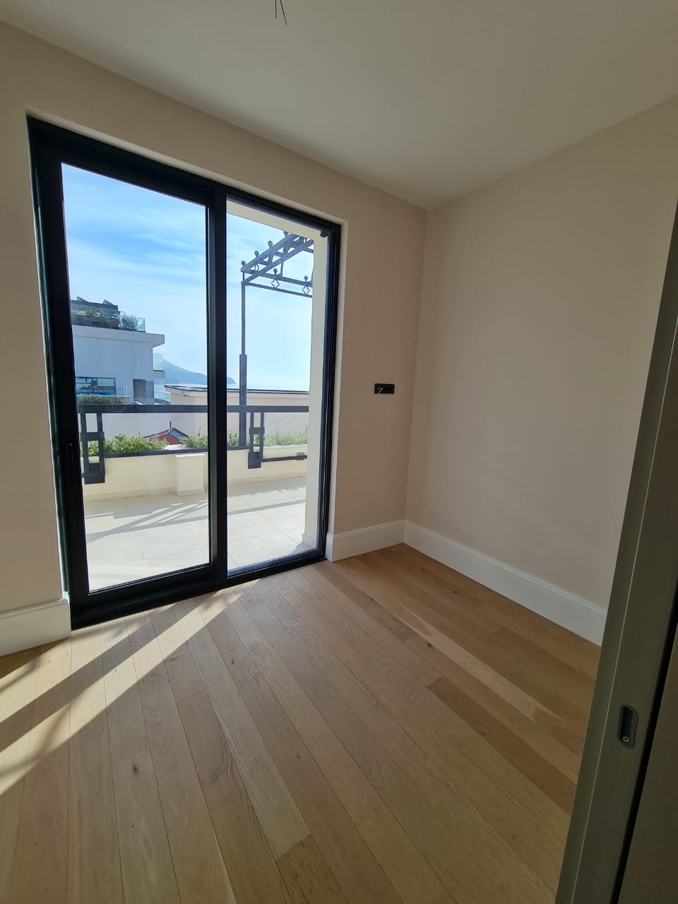 1 bedroom Apartment in Becici, Montenegro – CMM52951