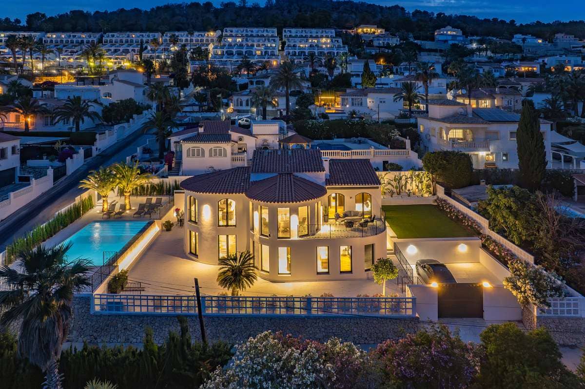 5 bedroom Villa in Calpe, Alicante, Spain – FCJETJV-684448