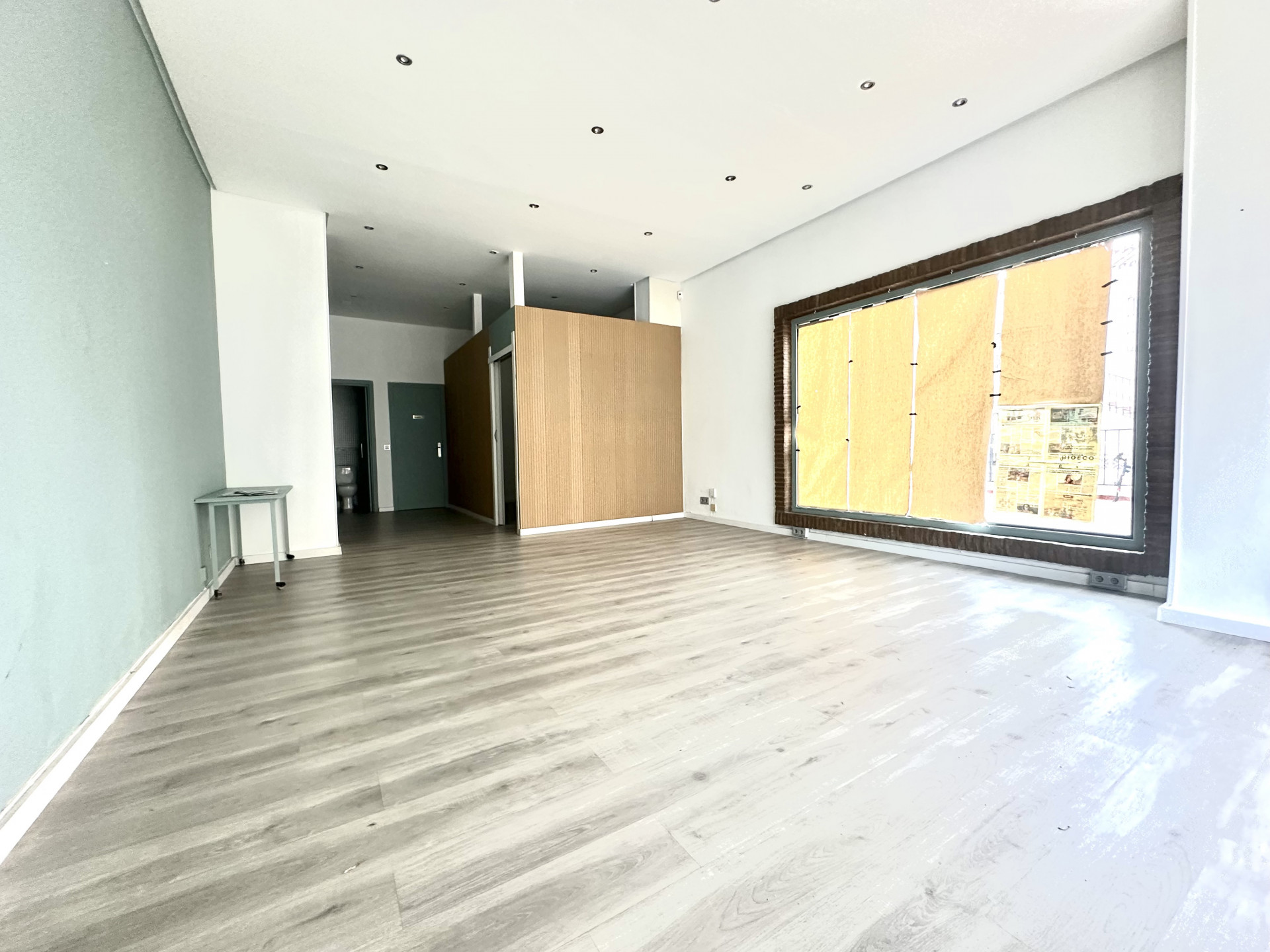 Commercial Premises in Marbella, Malaga, Spain – 428-04557P