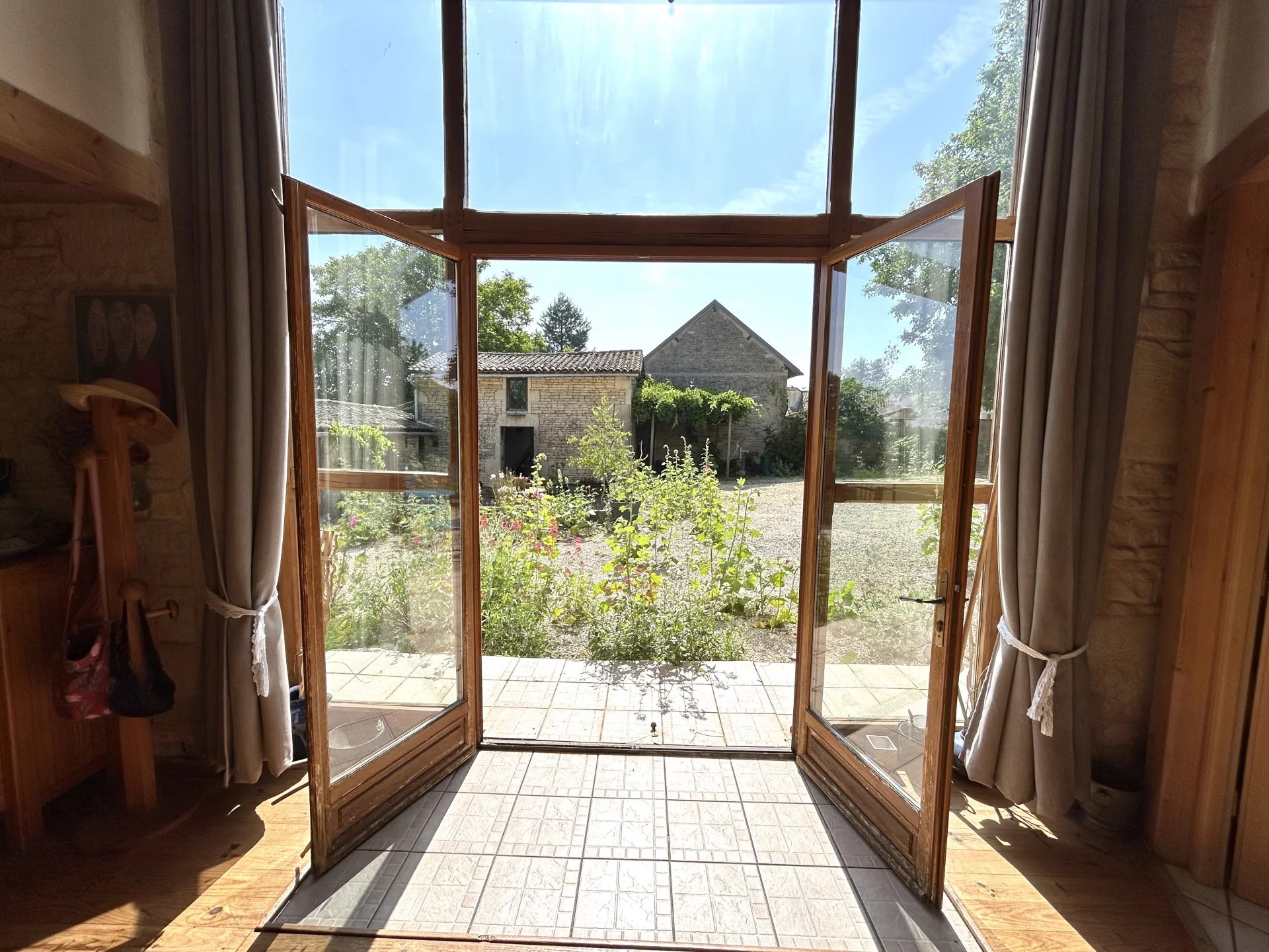 Stunning 7 bedroom property over 2 houses, Poitou-Charentes – France – BVI81451