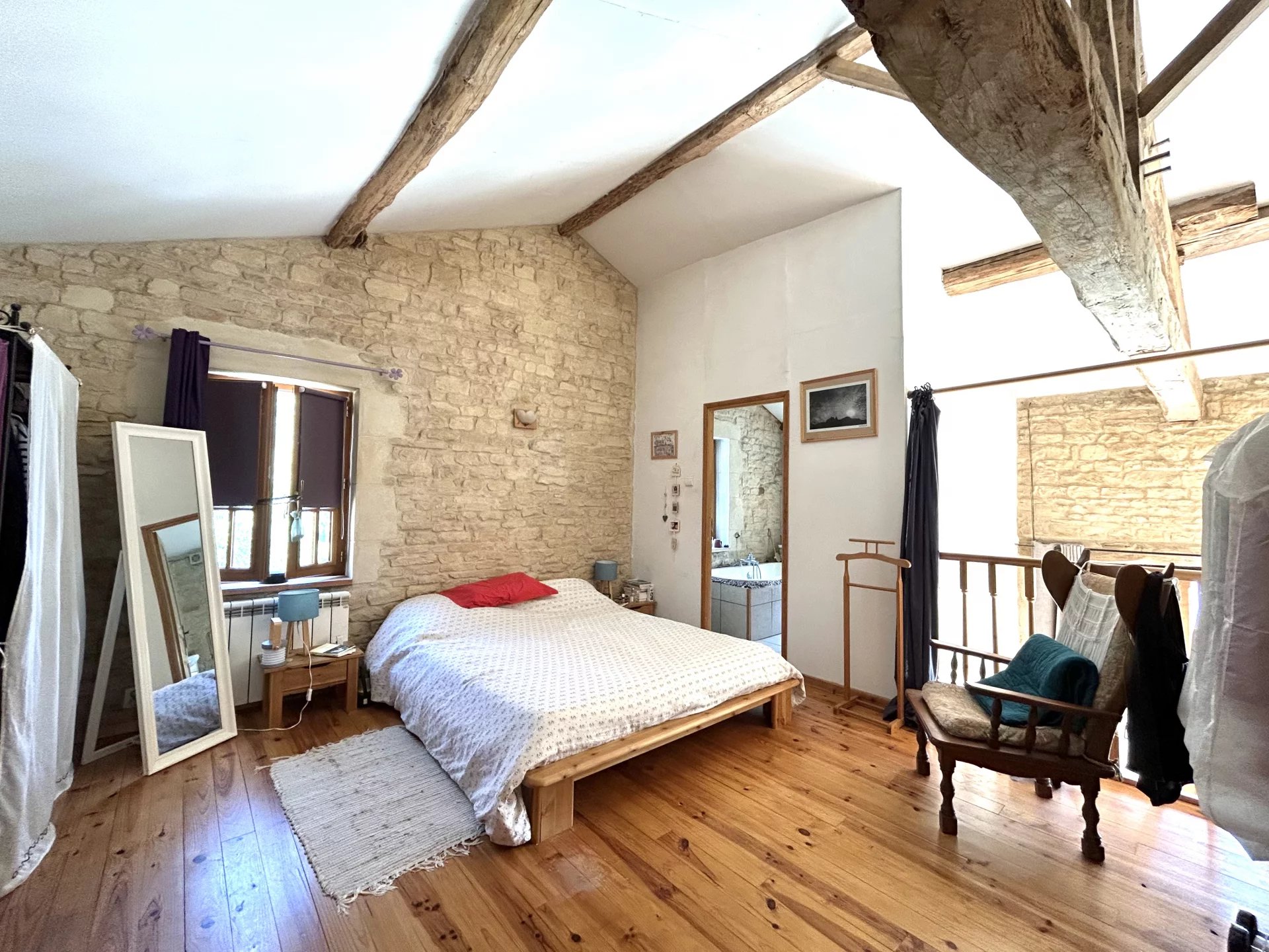 Stunning 7 bedroom property over 2 houses, Poitou-Charentes – France – BVI81451