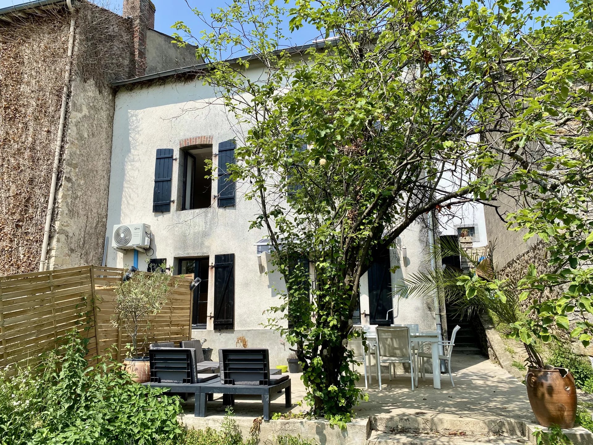 Renovated 3 bed house with garden in Le Dorat, Limousin – France – BVI79677