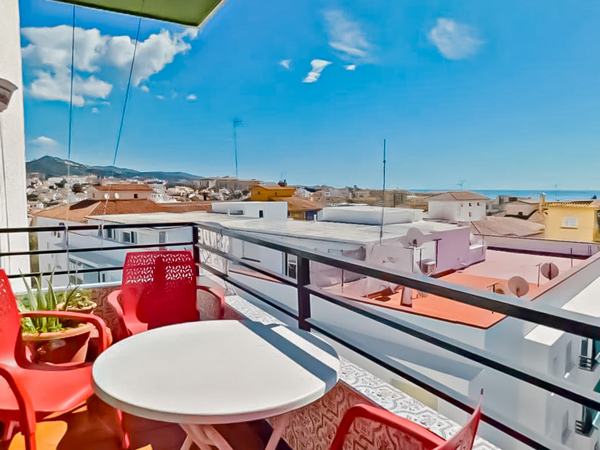 3 bedroom Apartment in Marbella, Malaga, Spain – 428-04595P