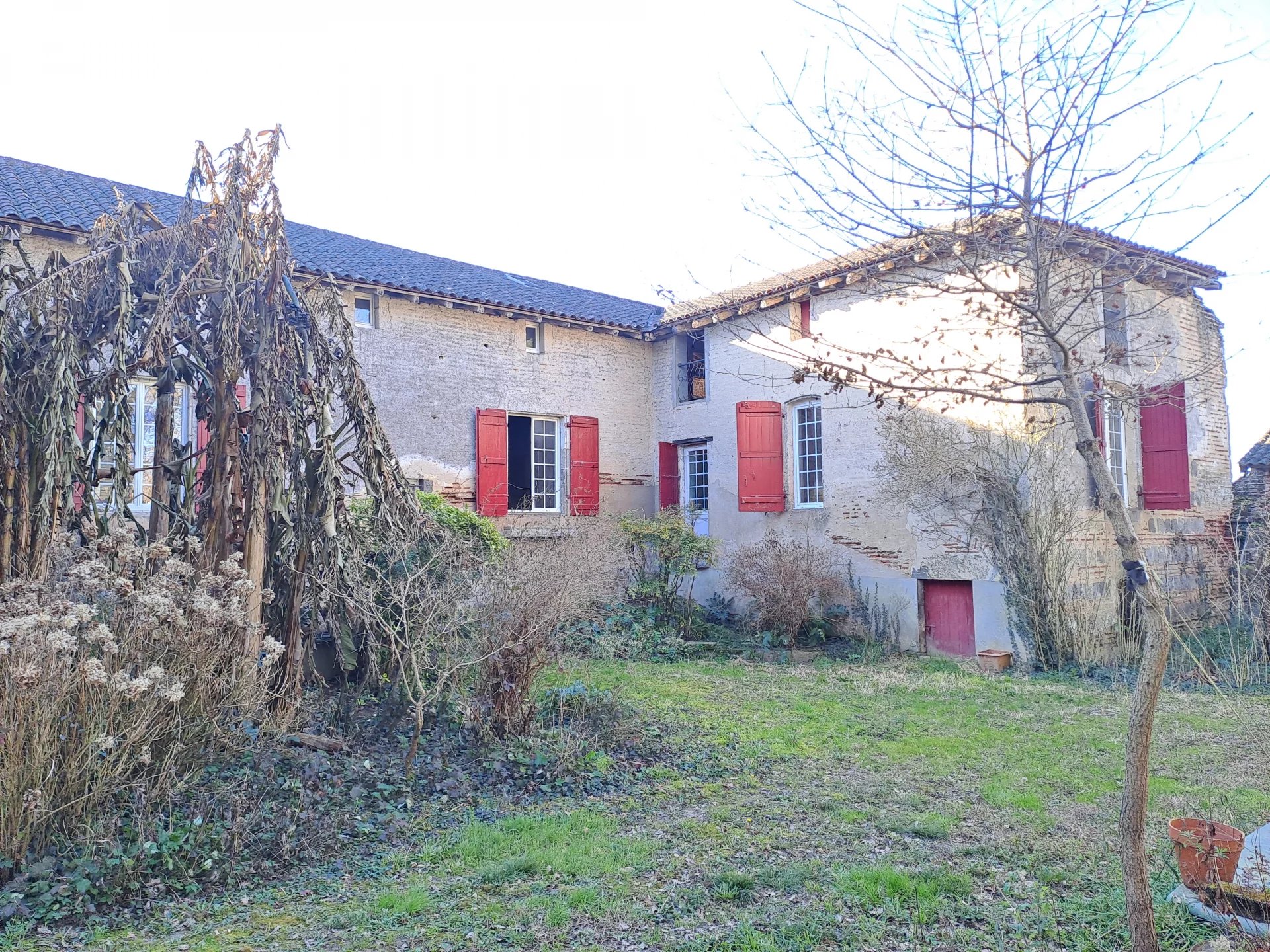Historic 13th century house – to be renovated, Aquitaine – France – BVI79207