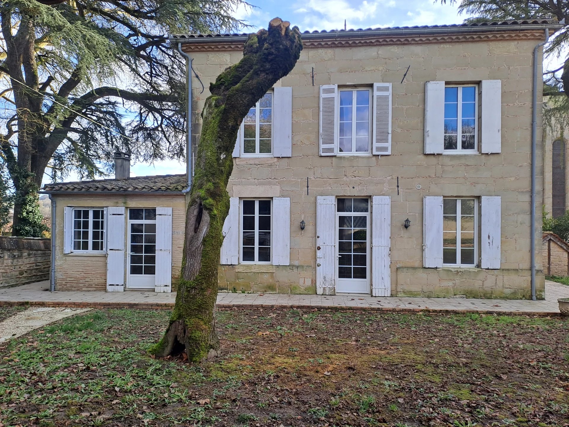 Charming manor house with two guest houses, Aquitaine – France – BVI78752