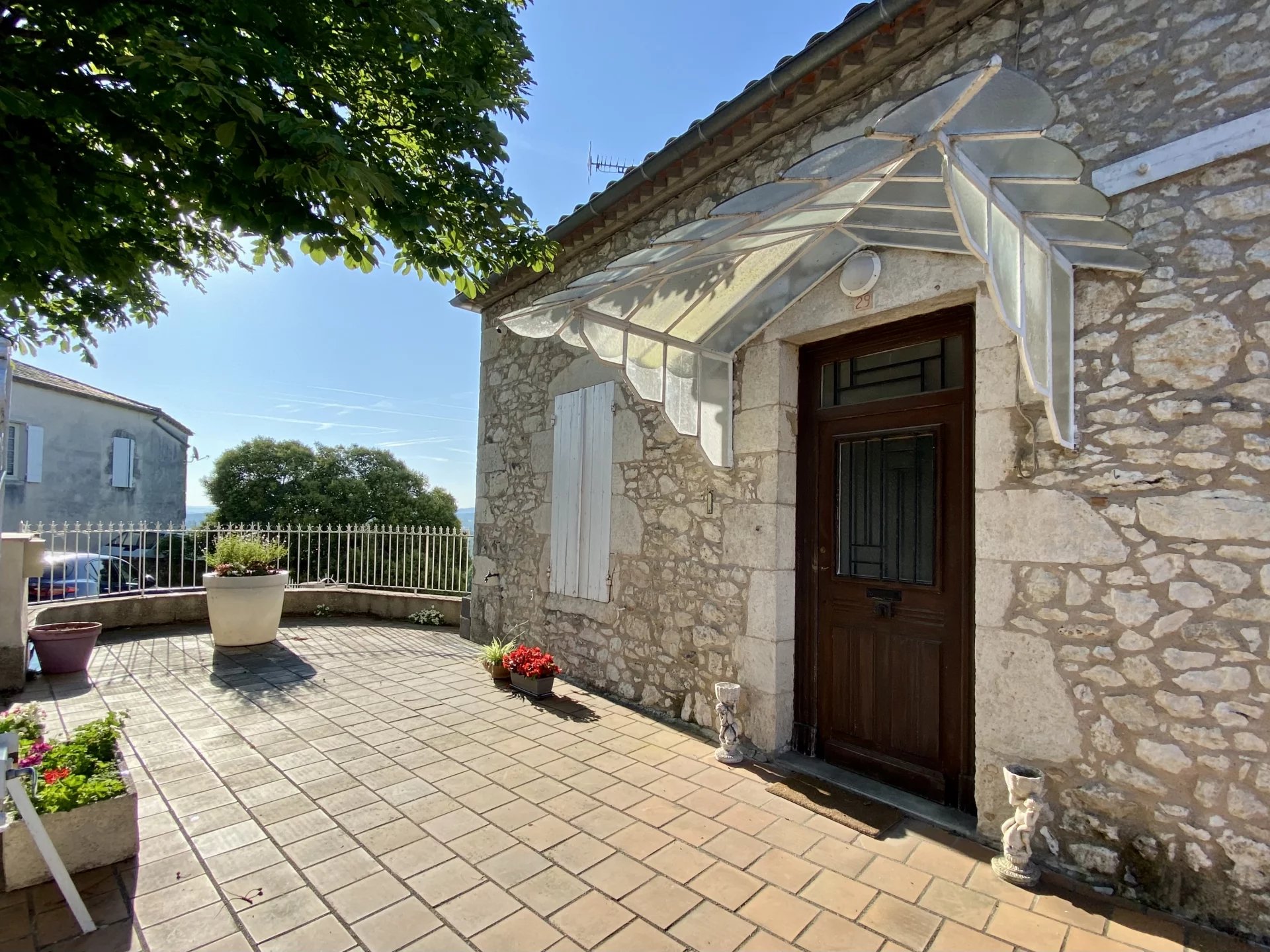 Rare find: Stunning village house with garden and incredible views, Aquitaine – France – BVI78286