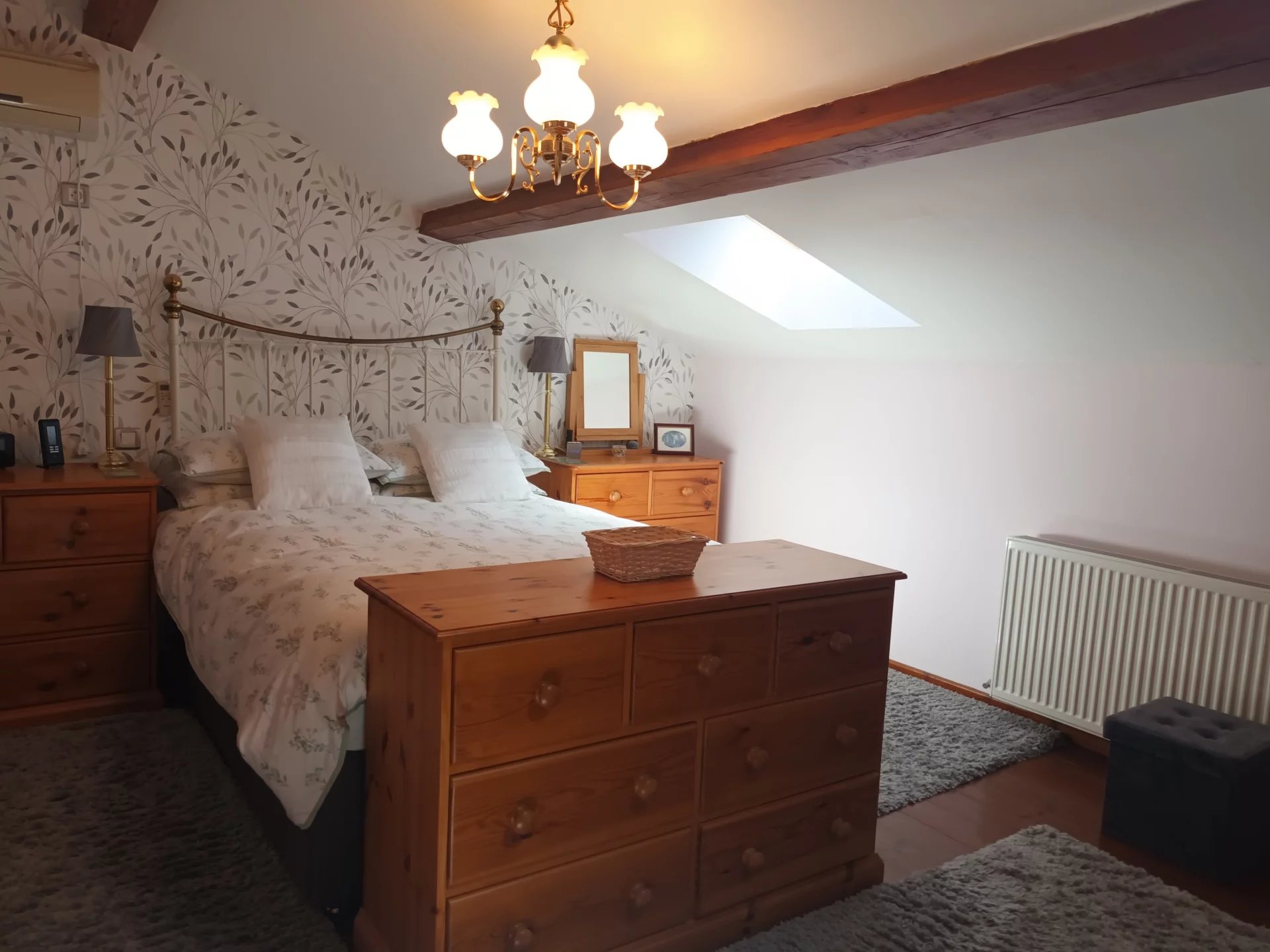 Charming Country Retreat with Space, Style & Sunshine, Poitou-Charentes – France – BVI80733