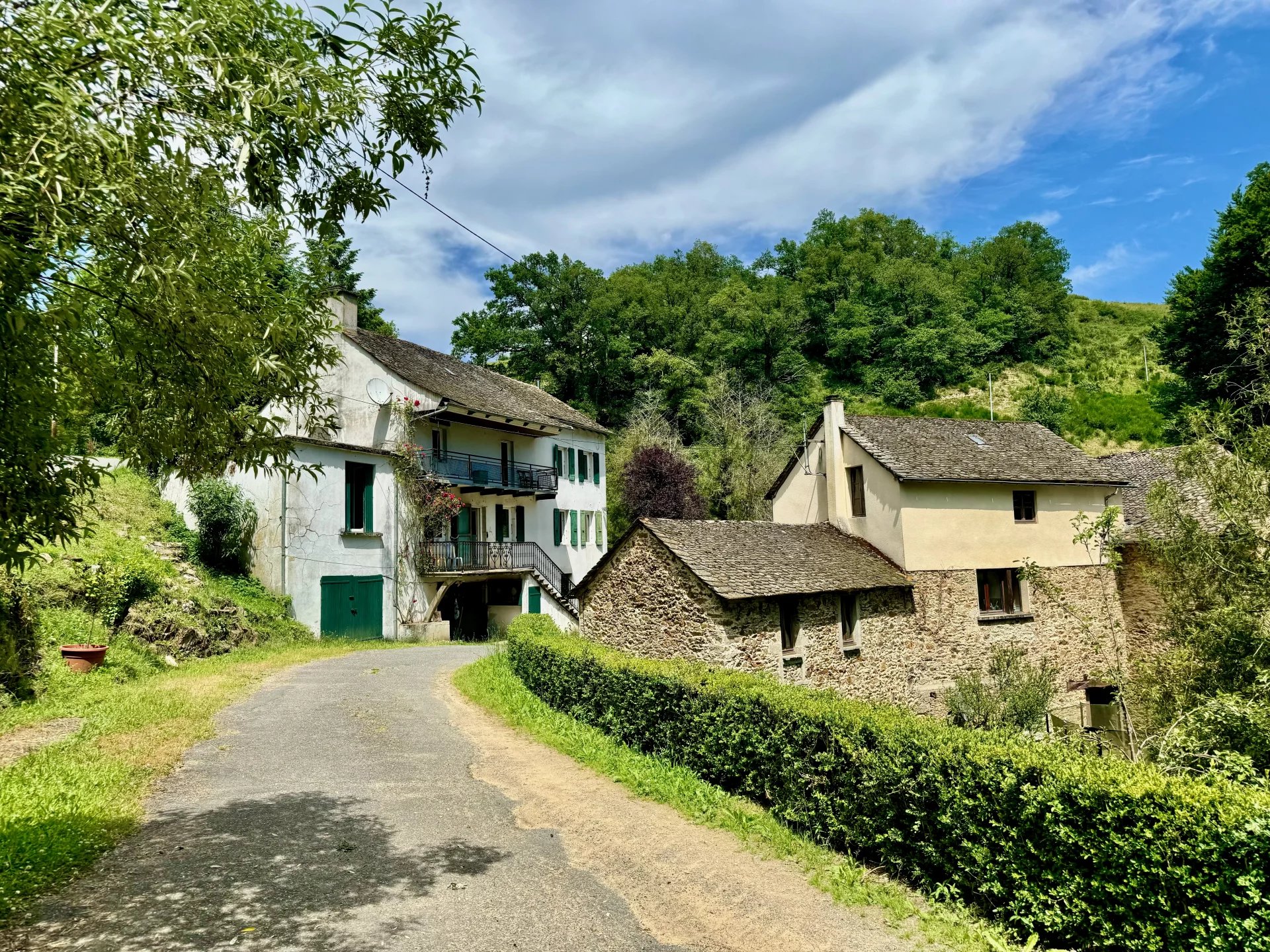 Tranquil Estate with Waterfall – A Rare Opportunity, Midi-Pyrénées – France – BVI75356