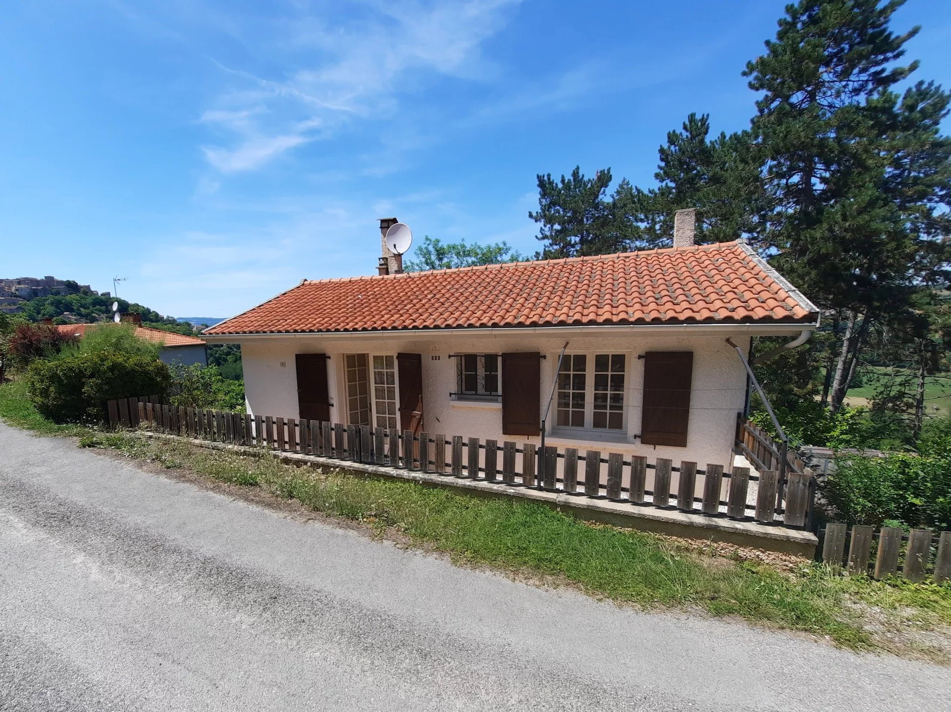 Charming Holiday Home in Cordes – Breathtaking Views, Tranquility and Spacious Garden, Midi-Pyrénées – France – BVI65728
