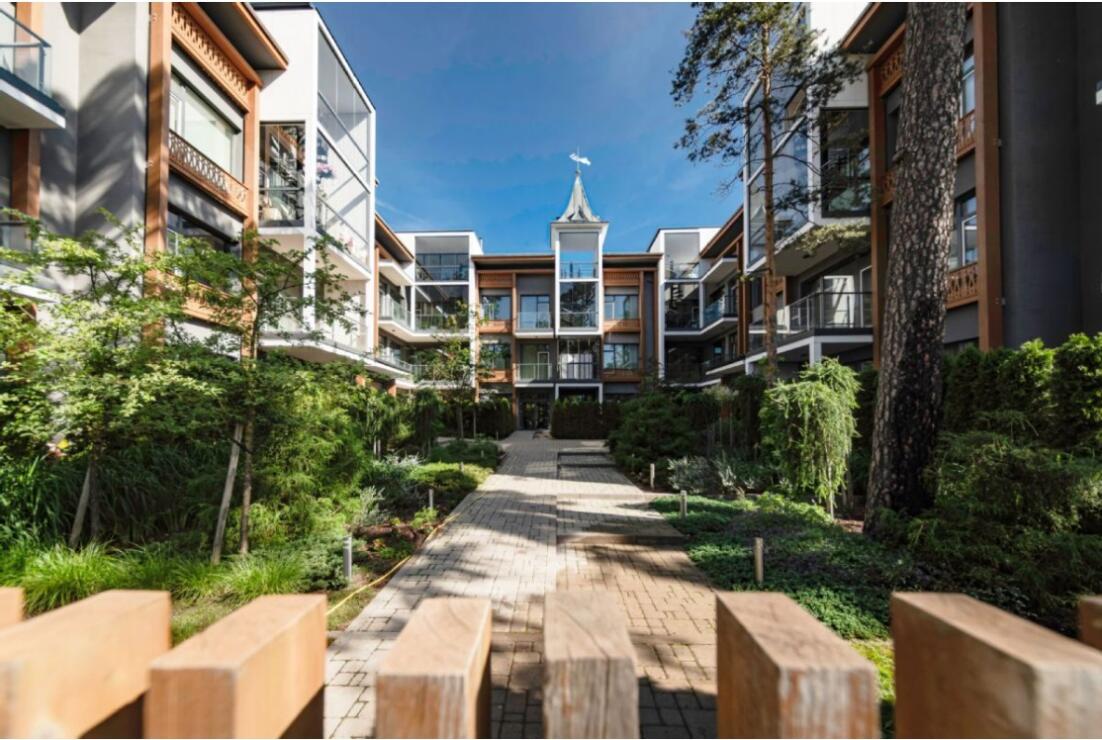 Modern apartment with a spacious terrace on the ground floor just in 500 meters from the sea!