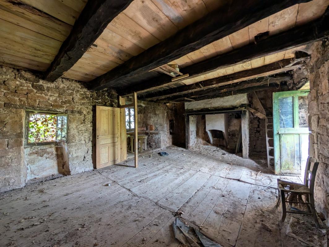 maison a renover in Nauviale, Aveyron, France