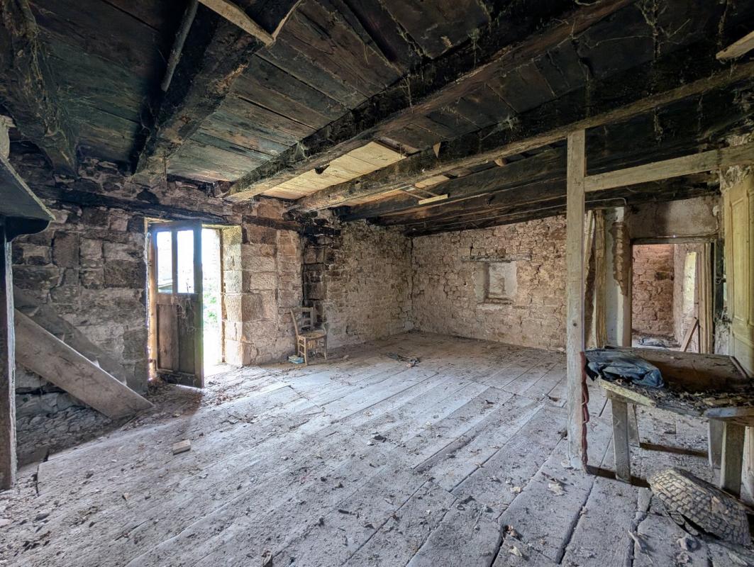maison a renover in Nauviale, Aveyron, France