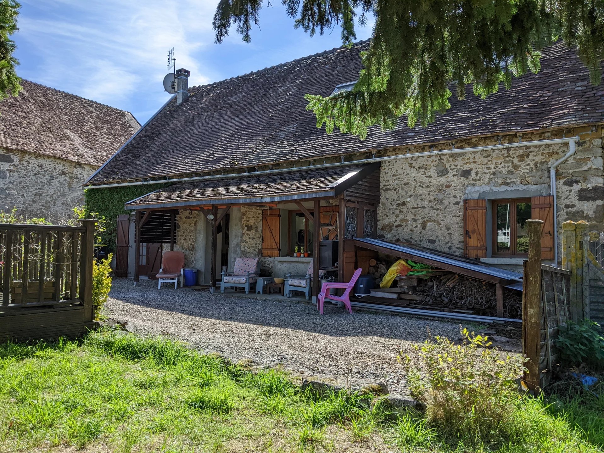 Delightful 3 bedroom character cottage in the Vienne, Poitou-Charentes – France – BVI72280
