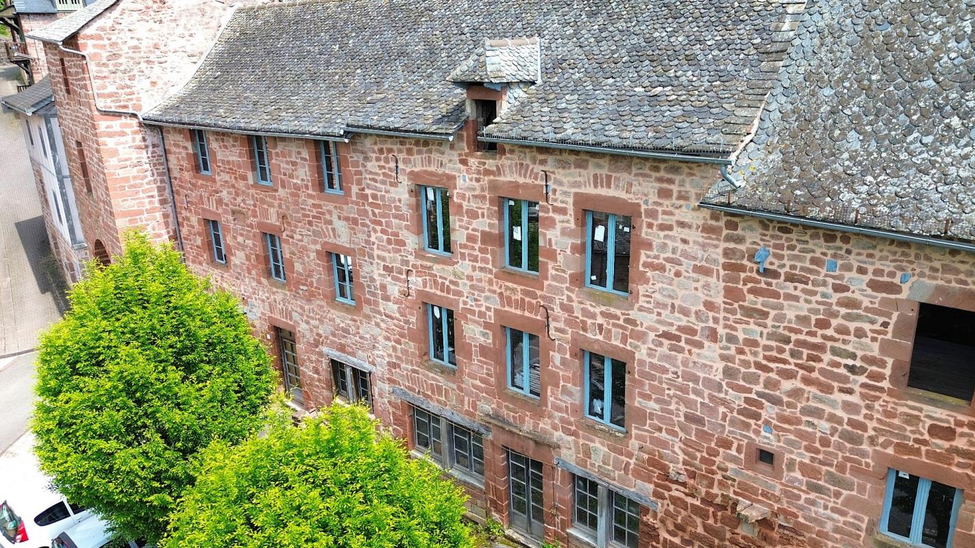 immeuble in Villecomtal, Aveyron, France