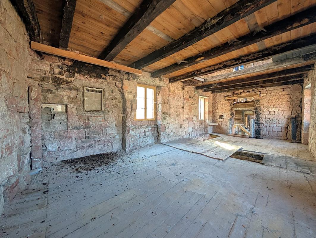 immeuble in Villecomtal, Aveyron, France